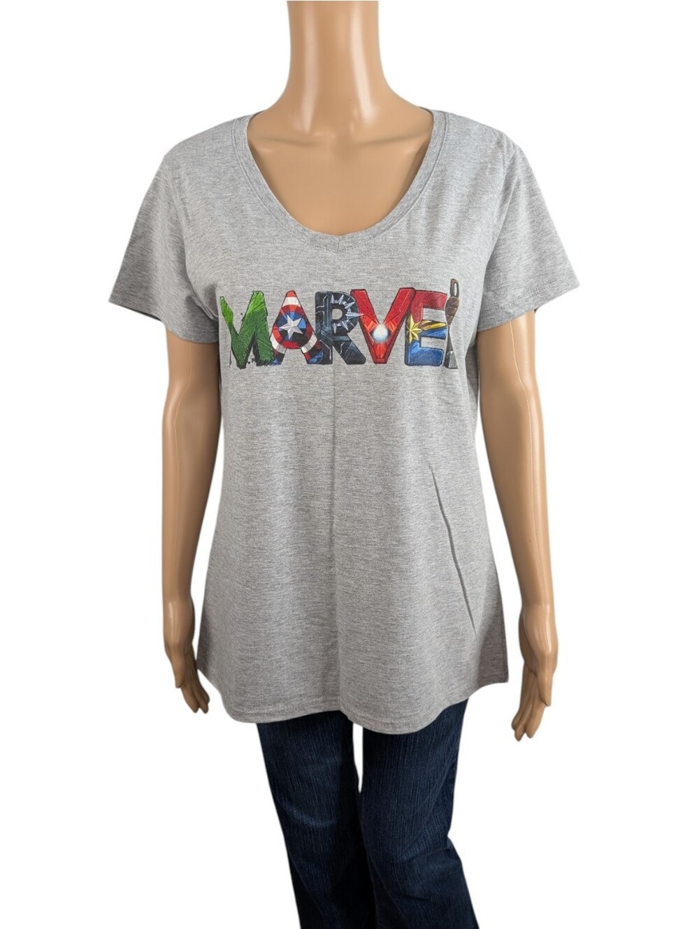 Marvel Avengers Character Text Portrait V-Neck T-Shirt L